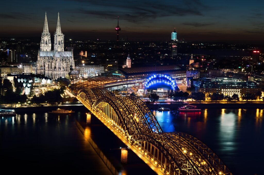 cologne cathedral, hohenzollern bridge, river